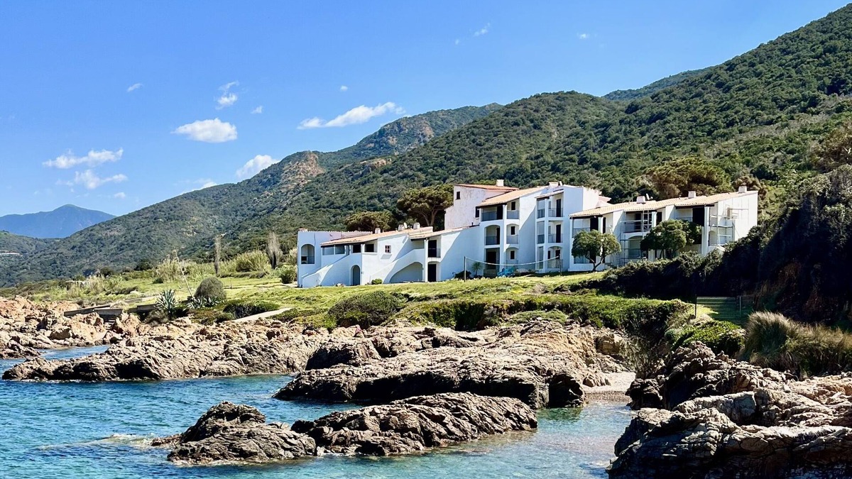 Calcatoggio Apartment | Apartment by the sea for 4