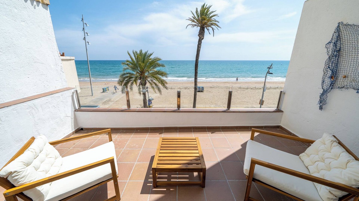 Calafell Apartment | Apartment 'Calafellmar Loft' with Sea View, Wi-Fi and Air Conditioning
