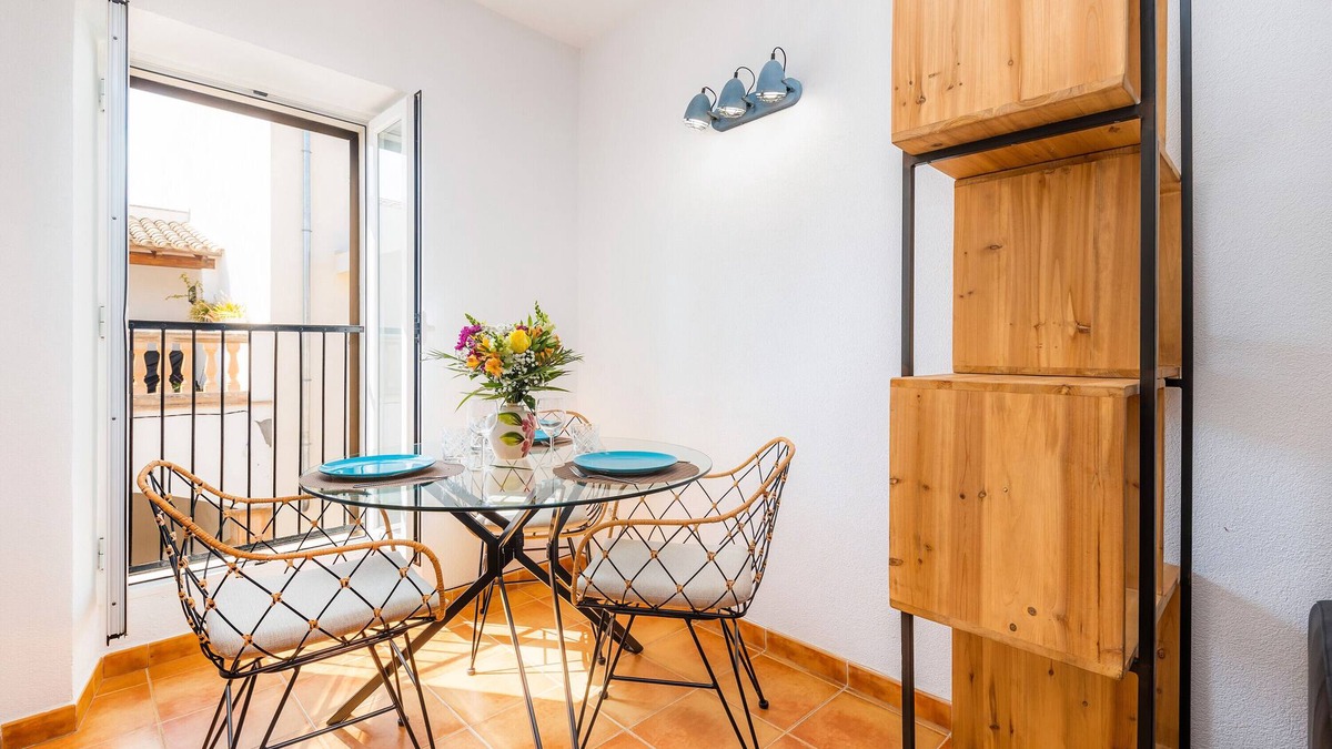 Arta Apartment | Apartment 'Can Jaume' with Balcony, Wi-Fi and Air Conditioning