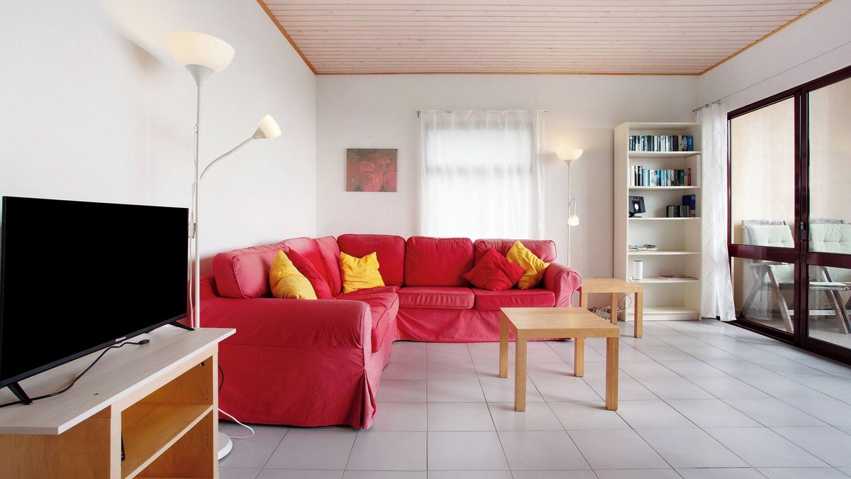 Canico Apartment | Apartment 'Casa Conny' with Sea View, Balcony and Wi-Fi