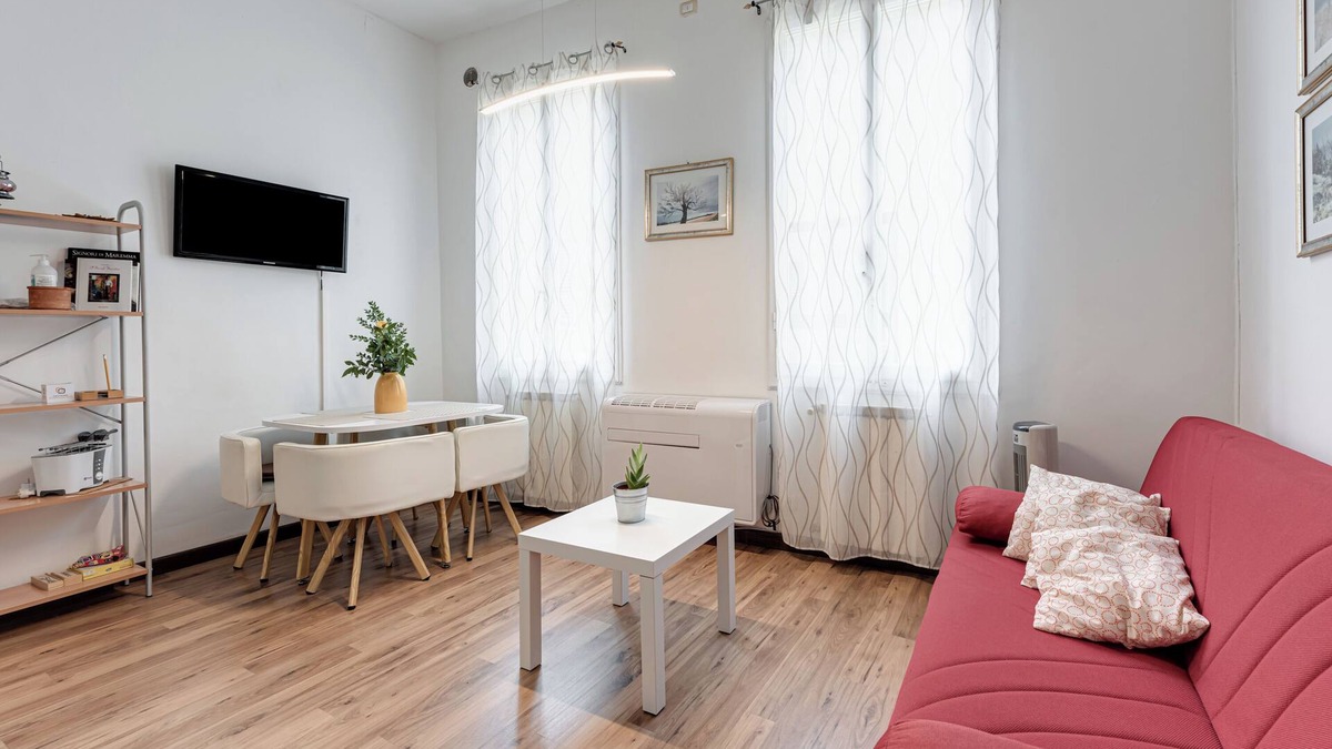 Santo Spirito Apartment | Apartment 'Casa Dell'artigiano Fiorentino' with Wi-Fi and Air Conditioning