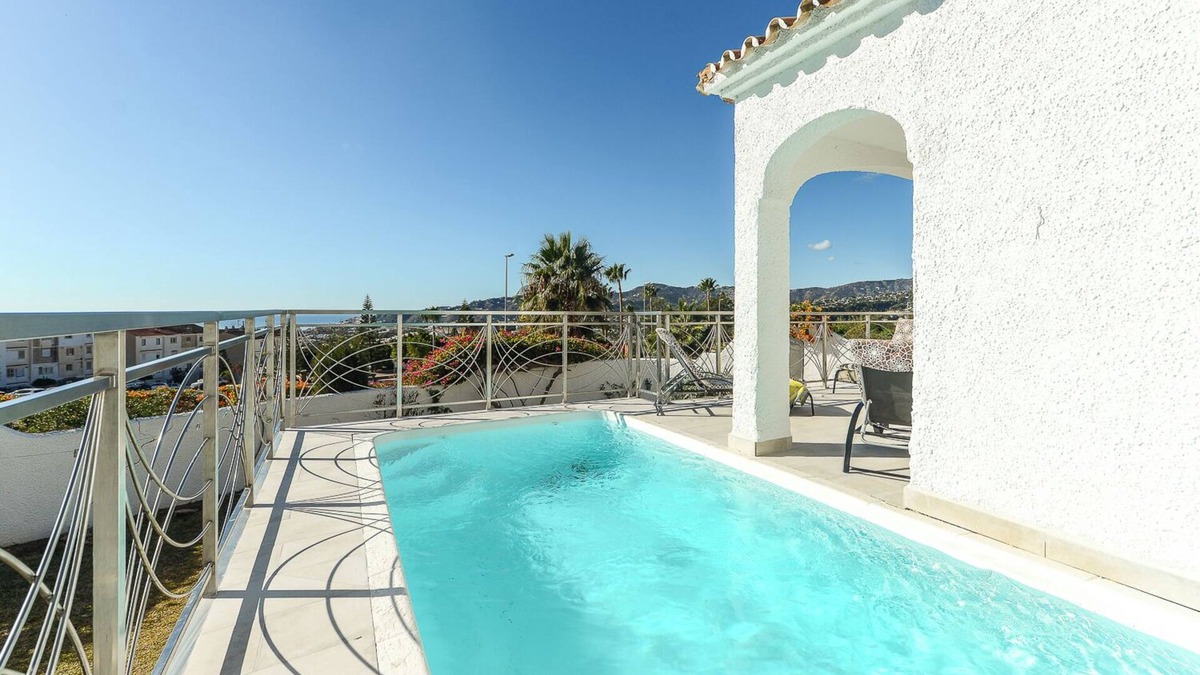 Nerja Apartment | Apartment 'Casa Feliz' with Sea View, Private Pool and Wi-Fi