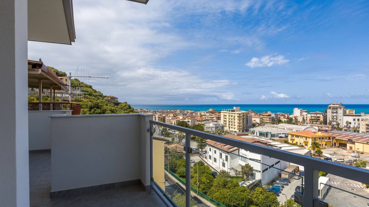 Capo d'Orlando Apartment | Apartment 'Casa Panoramica' with Sea View, Balcony and Air Conditioning