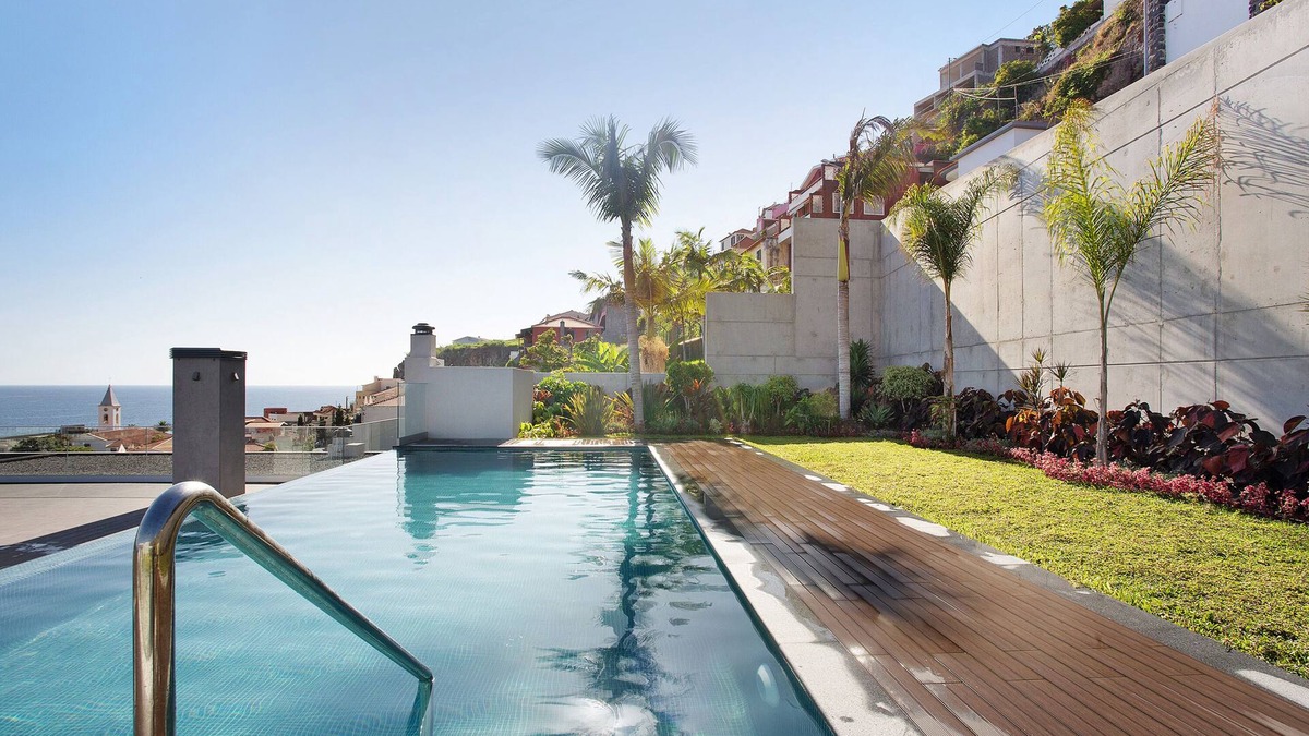 Camara de Lobos Apartment | Apartment 'Casa Castanheta' with Sea View, Wi-Fi and Air Conditioning