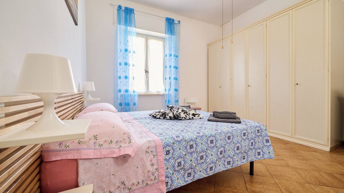 Piombino Apartment | Apartment 'Casabaffo' with Balcony and Wi-Fi