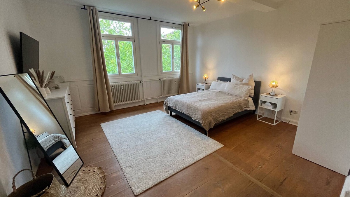 Erlangen Apartment | Apartment "Charmante Altbauwohnung" close to City Centre