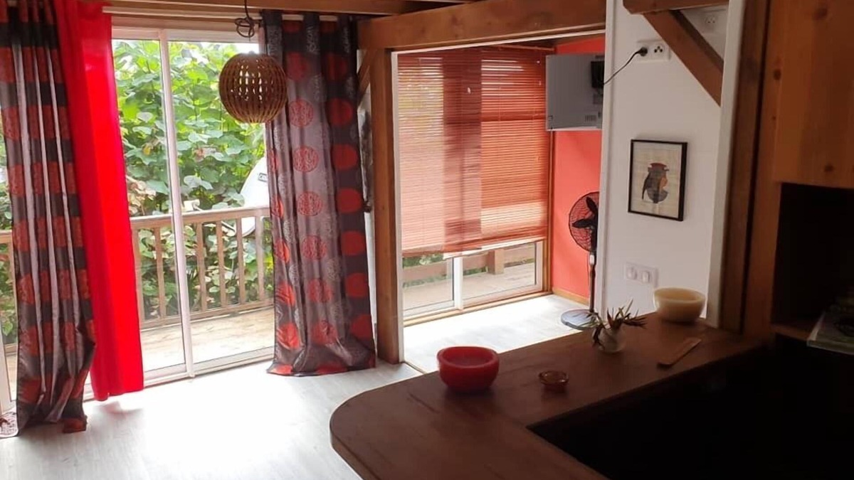 Mahaut Apartment | Apartment-Comfort-Ensuite-Pool view