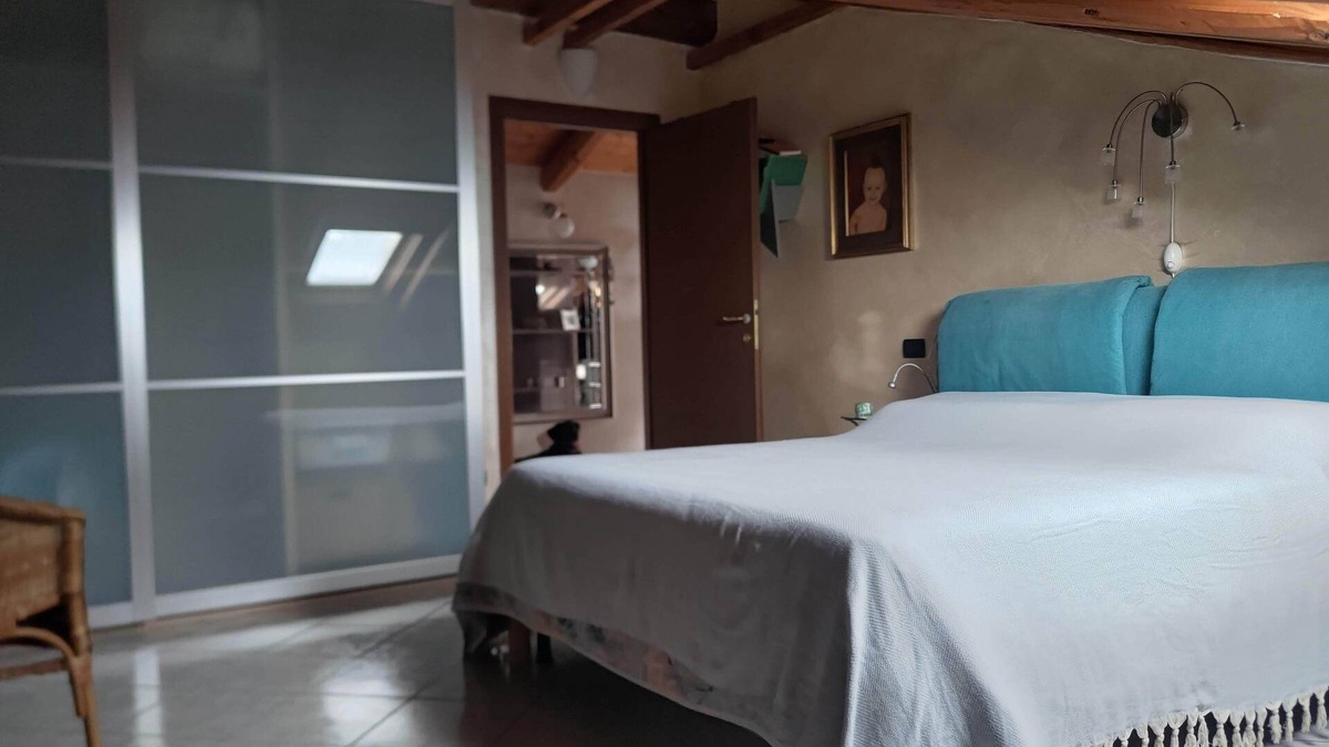 Sommariva Perno Apartment | Apartment complete with fully equipped kitchen, refrigerator, dishwasher, tv, wifi, airco.