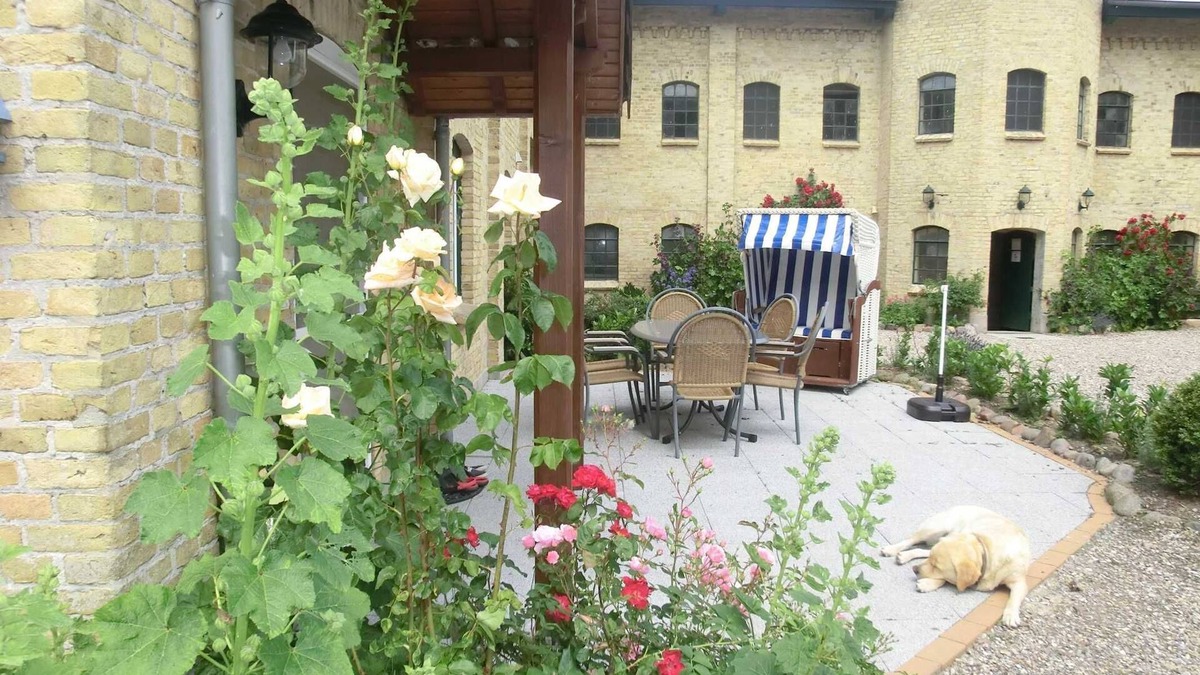 Stenderup Apartment | Apartment courtyard - Ferienhof Börsby - Apartment courtyard