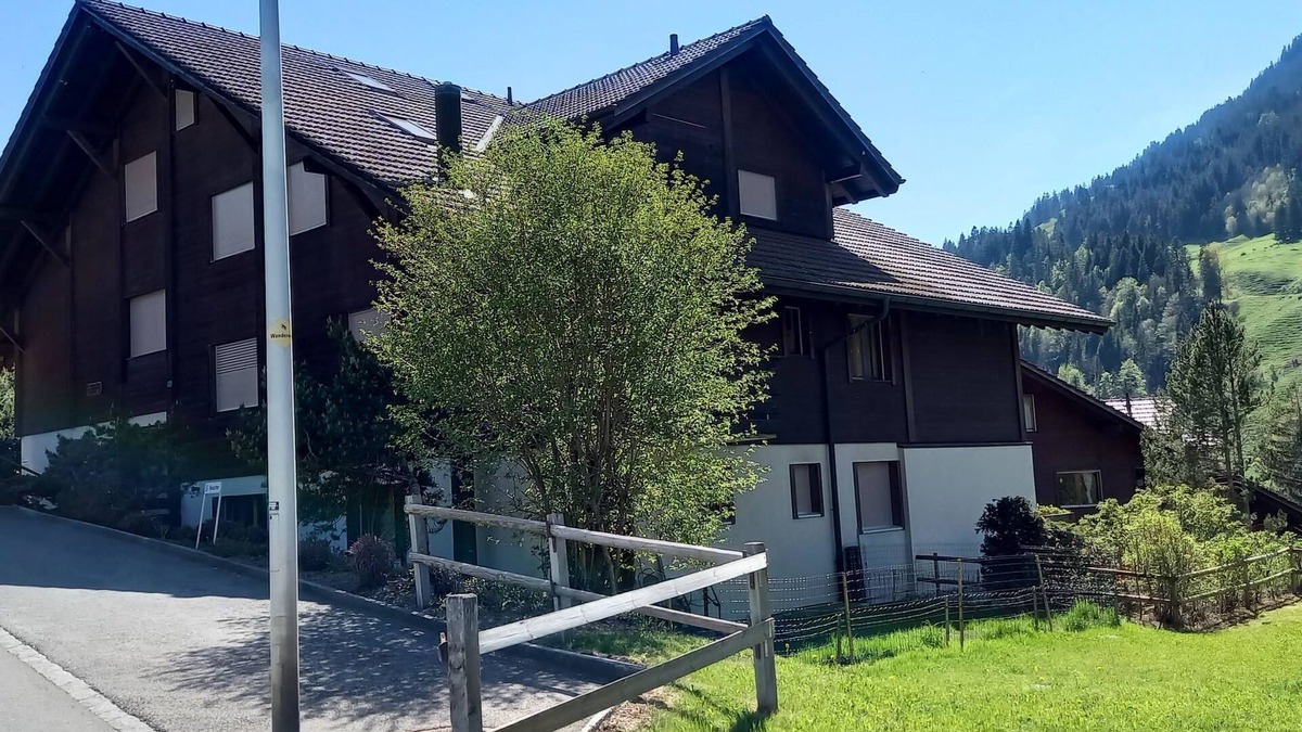 Zweisimmen Apartment | Apartment Crocus by Interhome