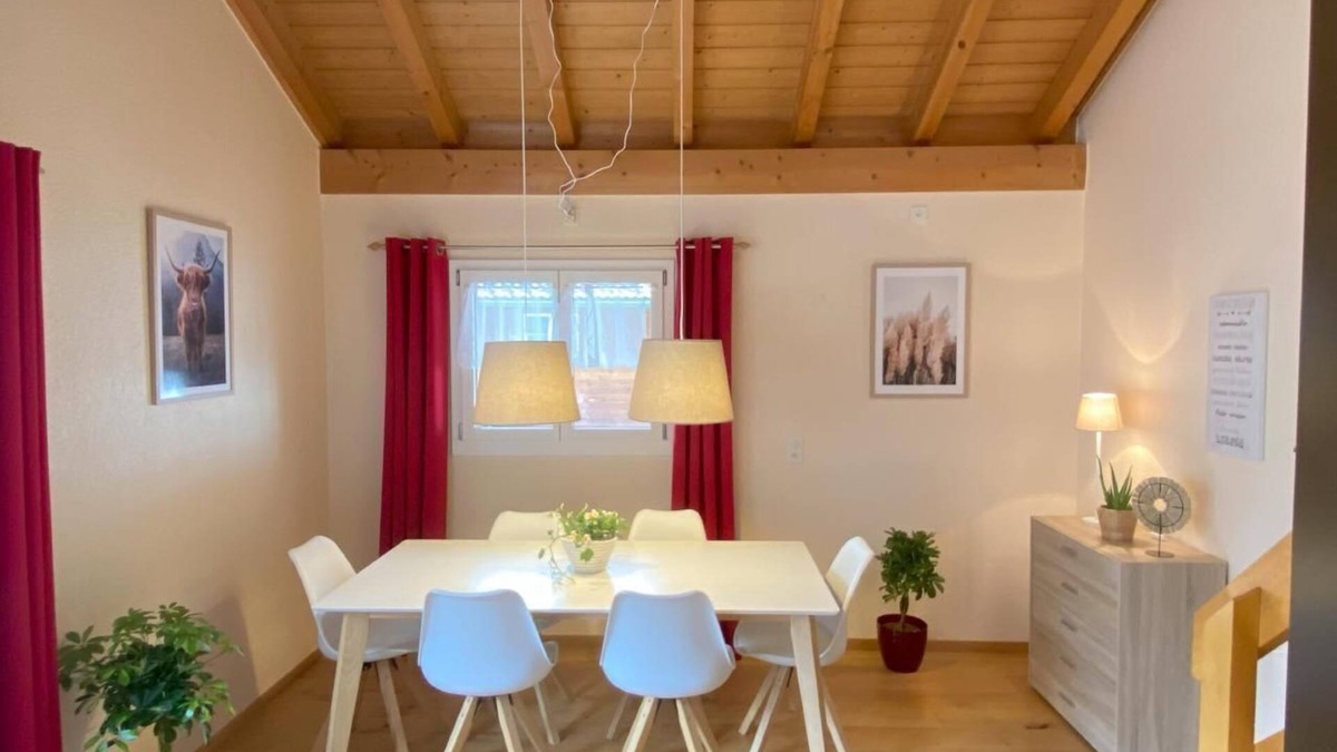 Hofstetten bei Brienz Apartment | Apartment 'Daheim' 4.5 rooms, maisonette, near Ballenberg