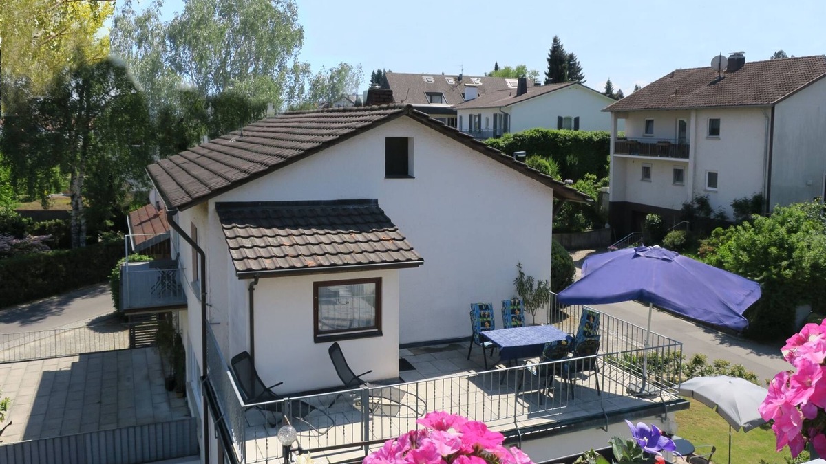 Dingelsdorf Apartment | Apartment 'D1, 75qm' with Private Terrace, Shared Garden and Wi-Fi