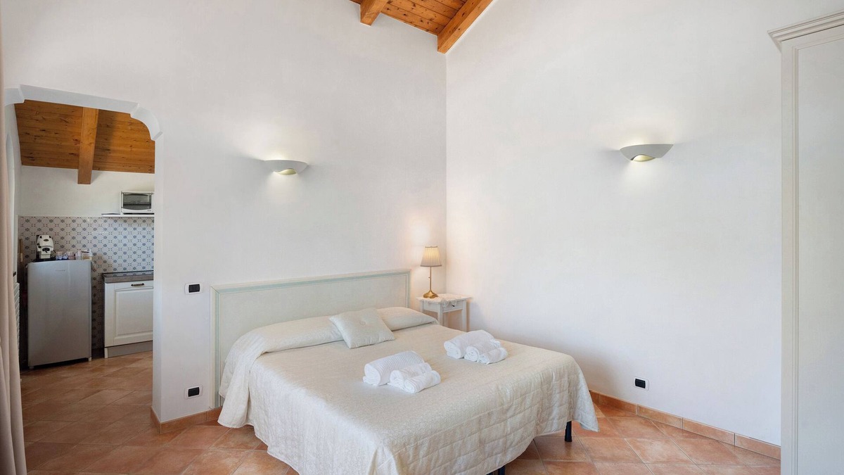 Bomerano Apartment | Apartment 'Delizioso Chalet Con Ampio Giardino' with Mountain View, Wi-Fi and Air Conditioning