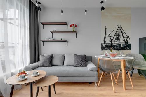 Mlyniska Apartment | Apartment Doki Modern Food Hall by TriApart