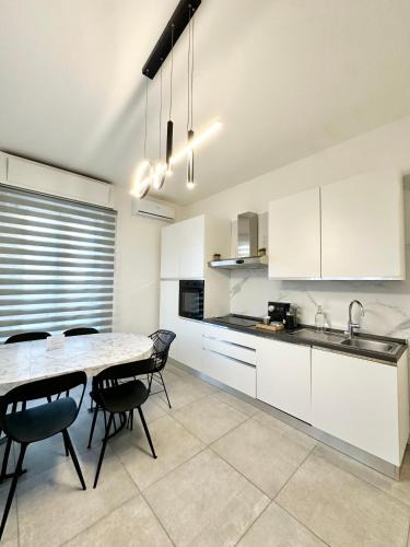 Albate Apartment | Apartment Dolce Vita- Free Parking