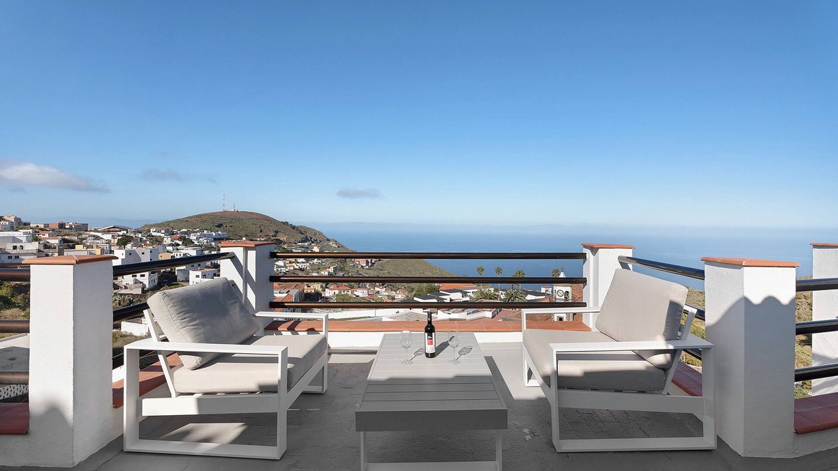 Valverde Apartment | Apartment 'El Hierro Bed Urban' with Mountain View, Shared Terrace and Wi-Fi