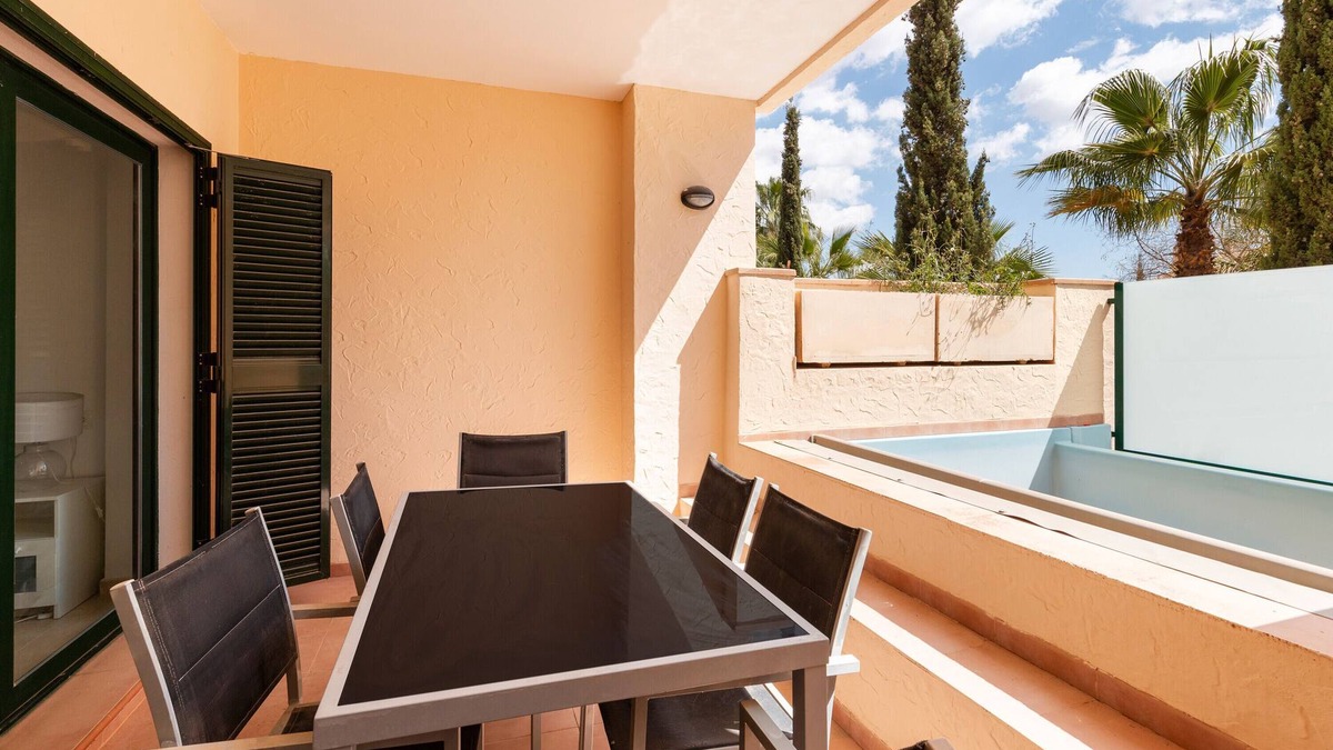Corverica Apartment | Apartment 'El Oasis Monaco 5 Bajo A' with Shared Pool, Wi-Fi and Air Conditioning
