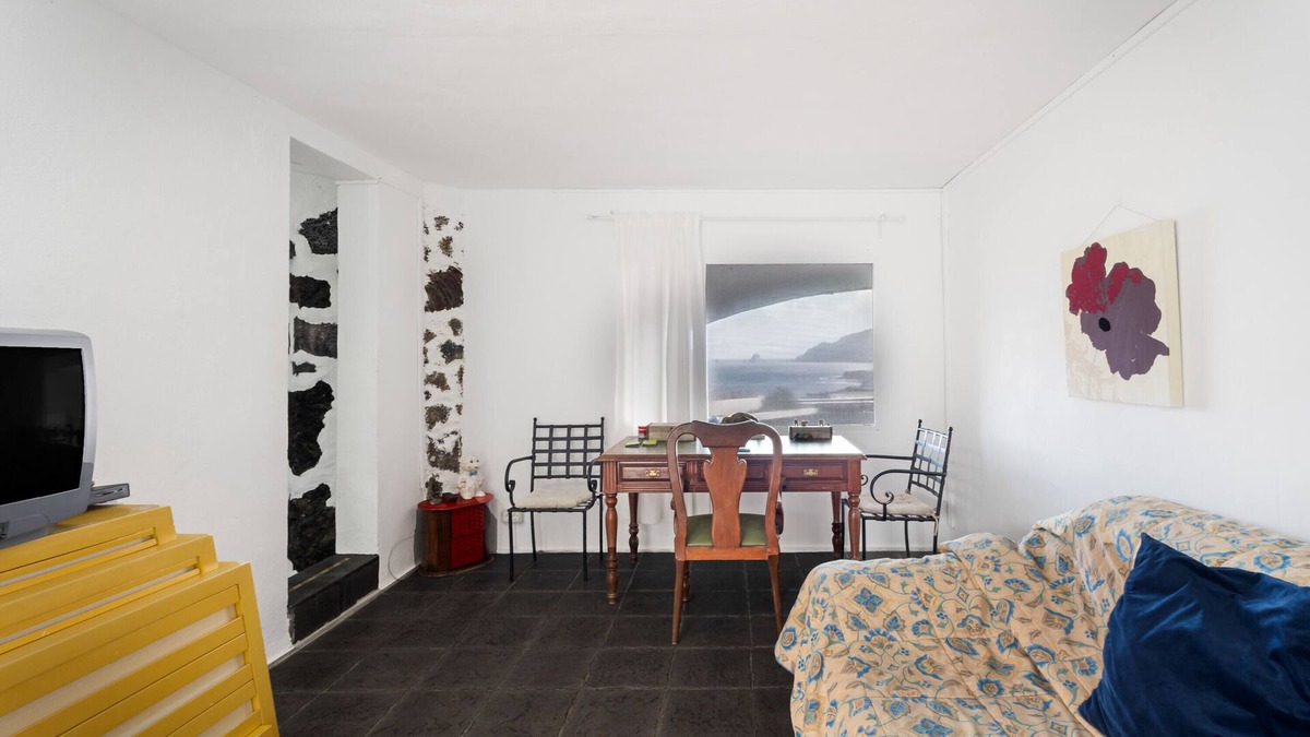 Frontera Apartment | Apartment 'El Submarino C' with Sea View, Shared Terrace and Wi-Fi