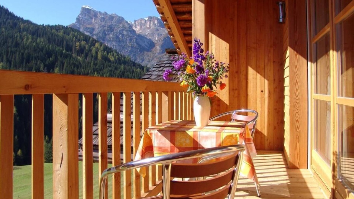 Badia Apartment | Apartment Emoziun for 7 people - San Cassiano