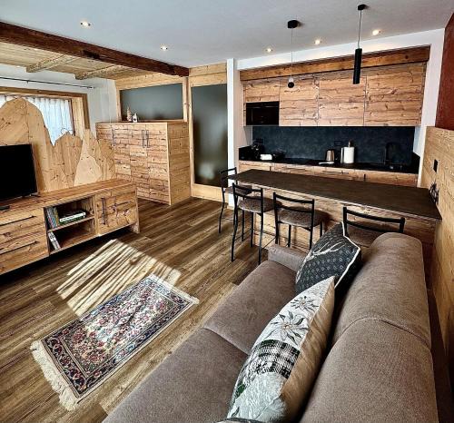 Taibon Agordino Bed & Breakfast | Apartment Enrosadira
