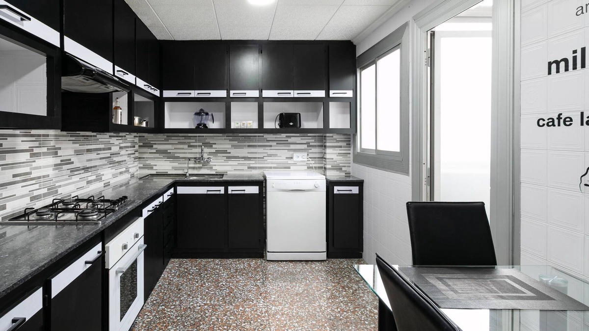 Elche Apartment | Apartment "Erick" close to City Centre with Wi-Fi
