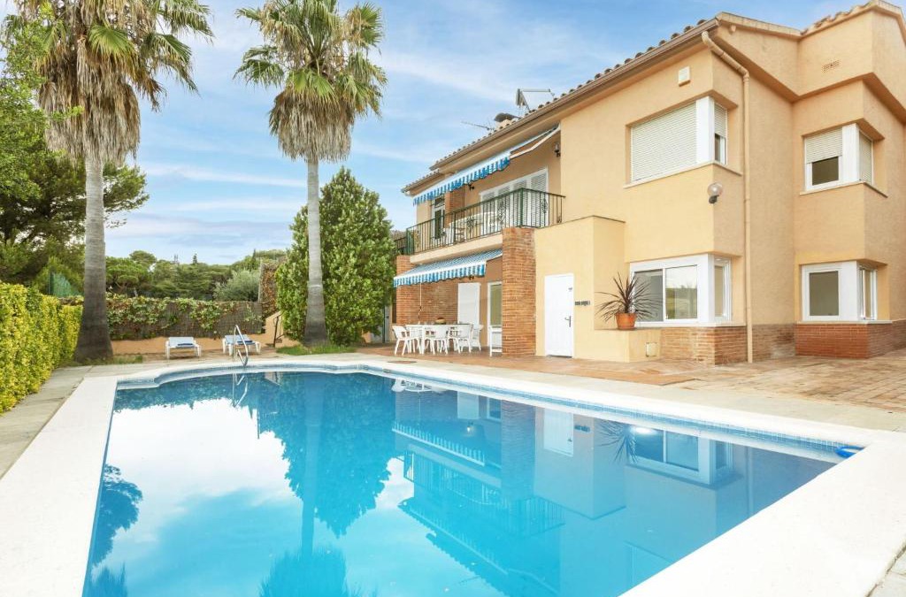 Calonge Apartment | Apartment Rioja by Interhome