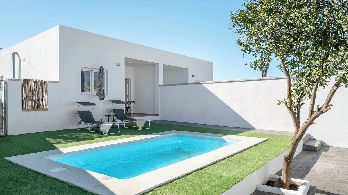 San Ambrosio Apartment | Apartment 'Casa Santolina' with Private Pool, Private Terrace and Air Conditioning