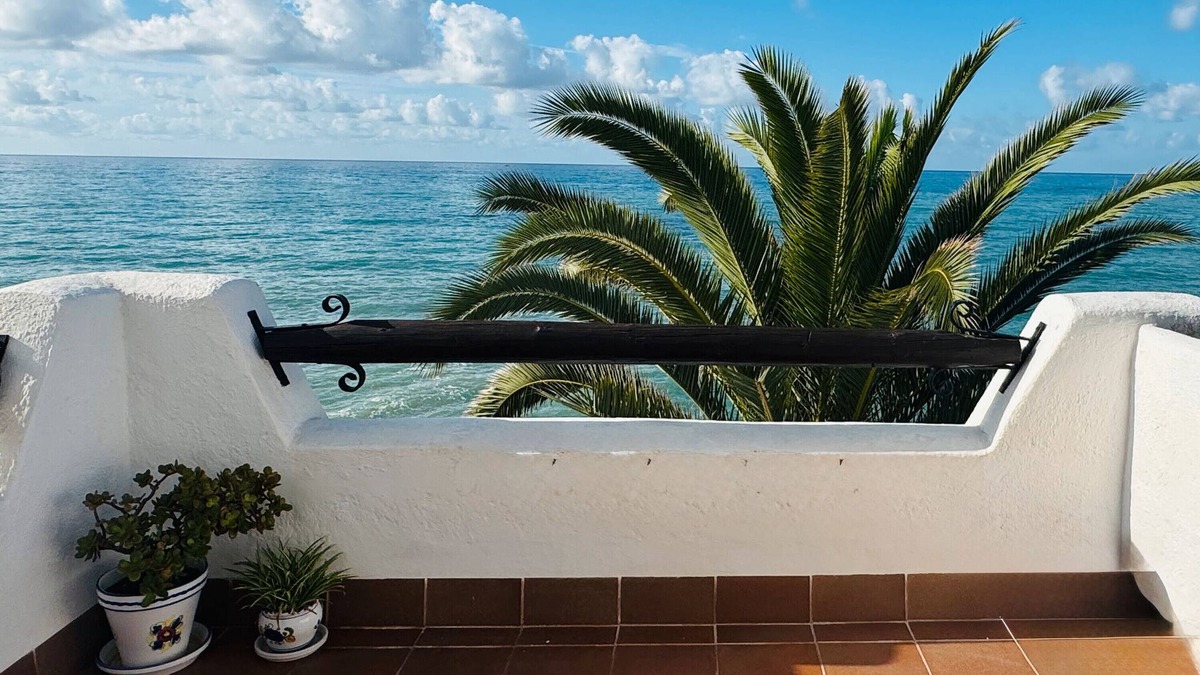 Vilanova I la Geltru Apartment | Apartment 'Sea Breeze' with Terrace, Shared Garden & Wi-Fi
