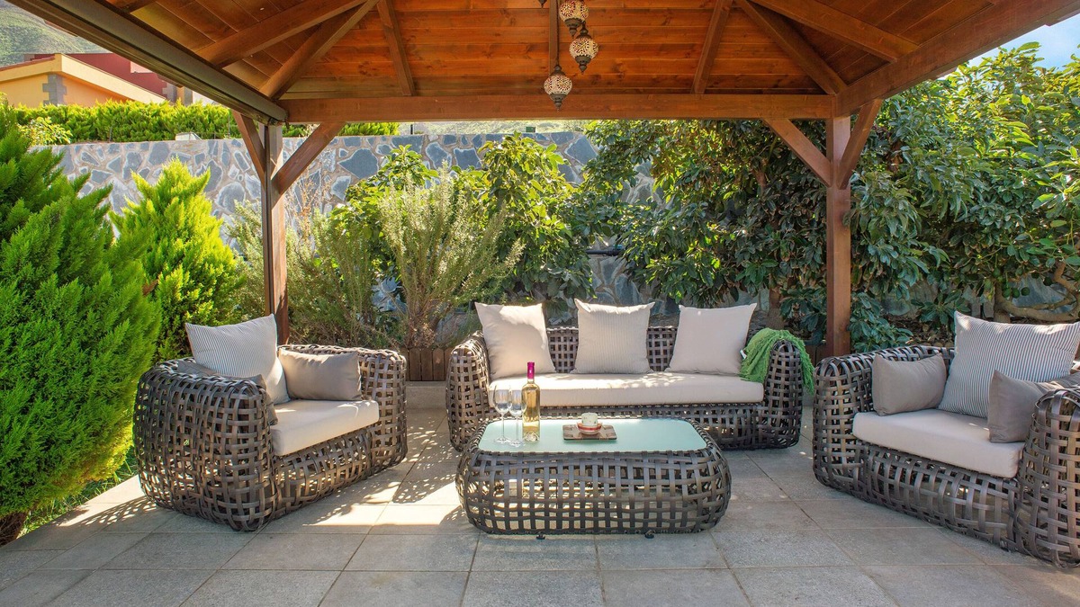 Galdar Apartment | Apartment "Estudio Lua" with Shared Terraces, Shared Garden & Wi-Fi