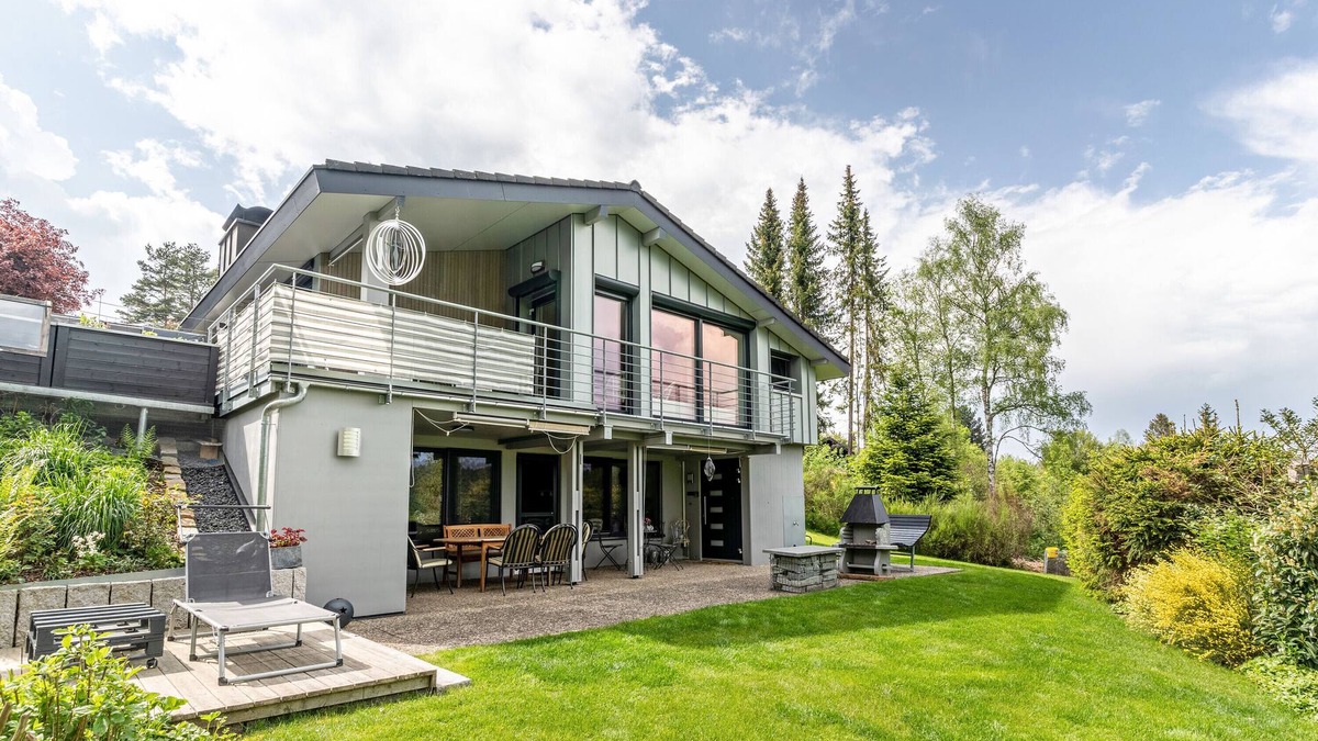 Schramberg Apartment | Apartment 'Eulennest' with Terrace and Wi-Fi