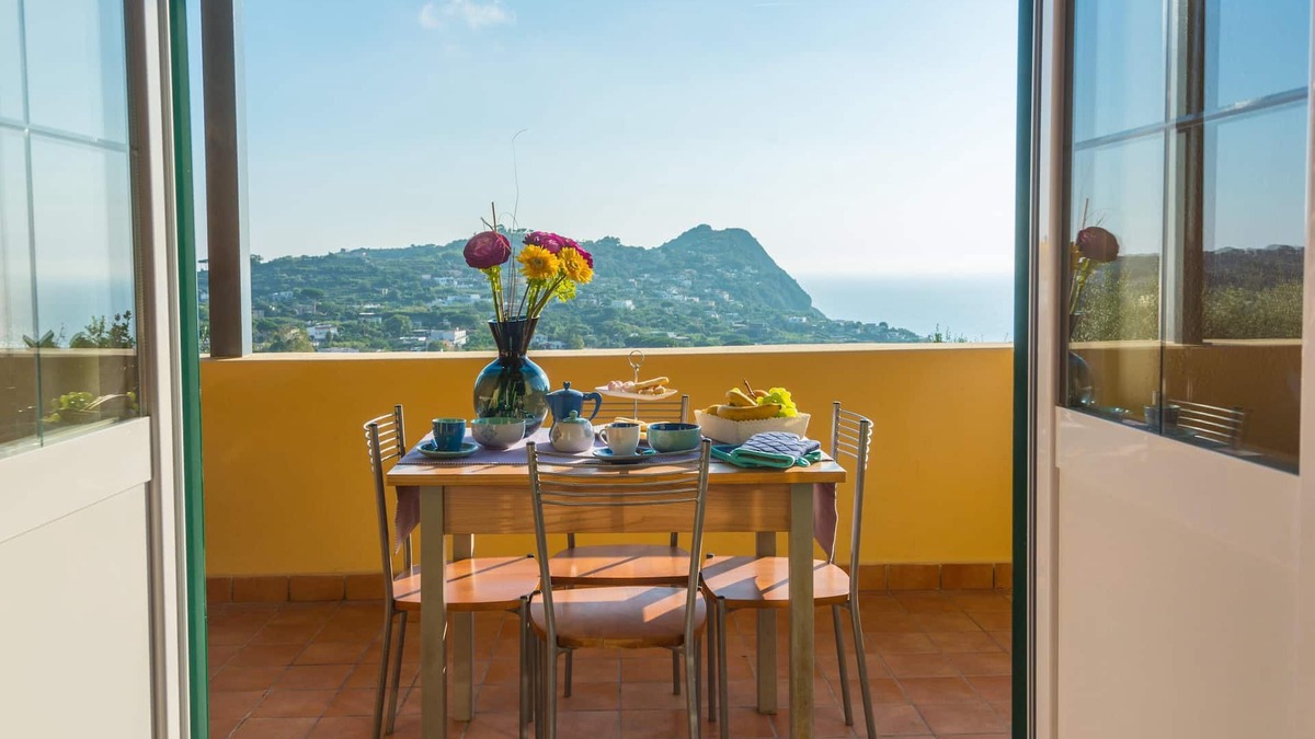 Succhivo Apartment | Apartment-Executive-Ensuite with Bath-Sea view
