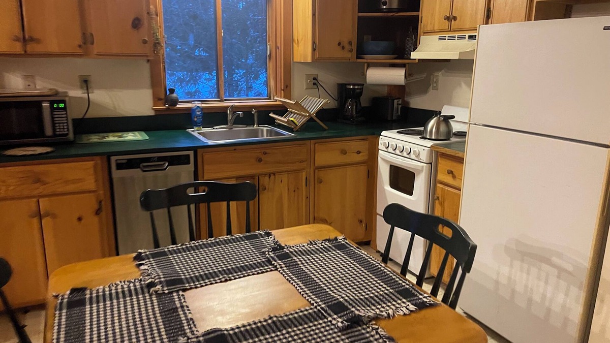 Carrabassett Valley Apartment | Apartment for rent in Sugarloaf. Great location for hiking, biking