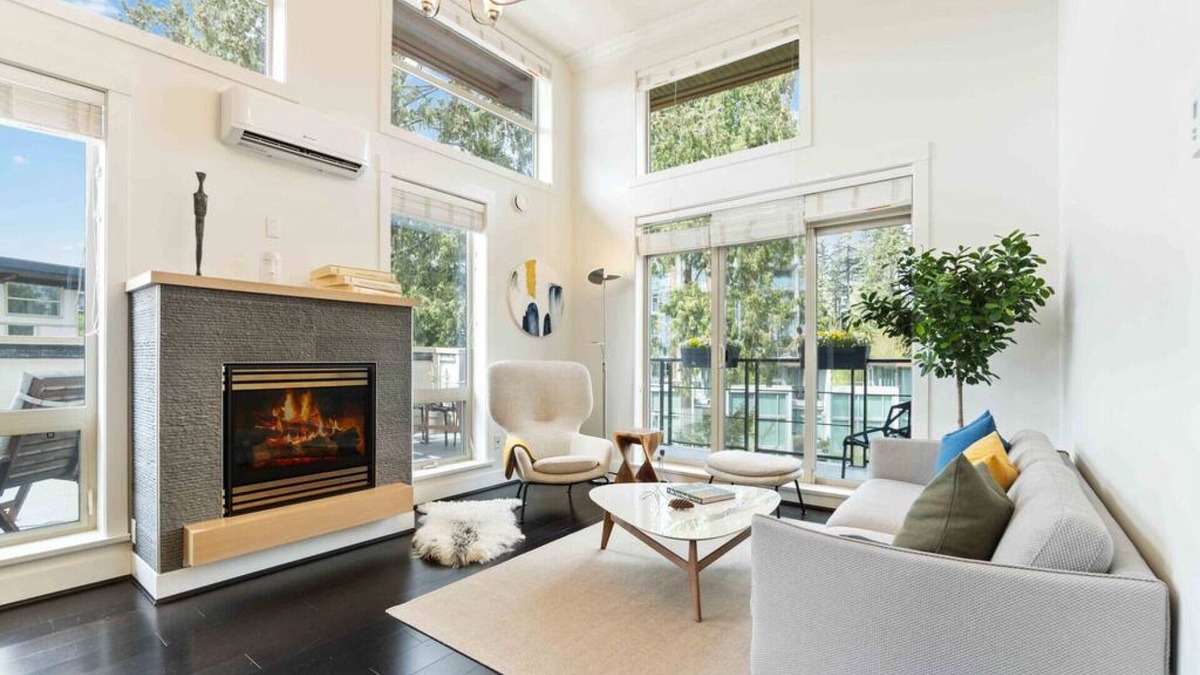 Vancouver Apartment | Apartment Feels like a House!