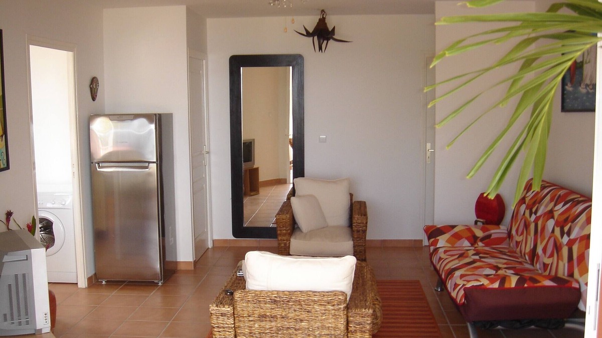 Le Carbet Apartment | APARTMENT feet in water