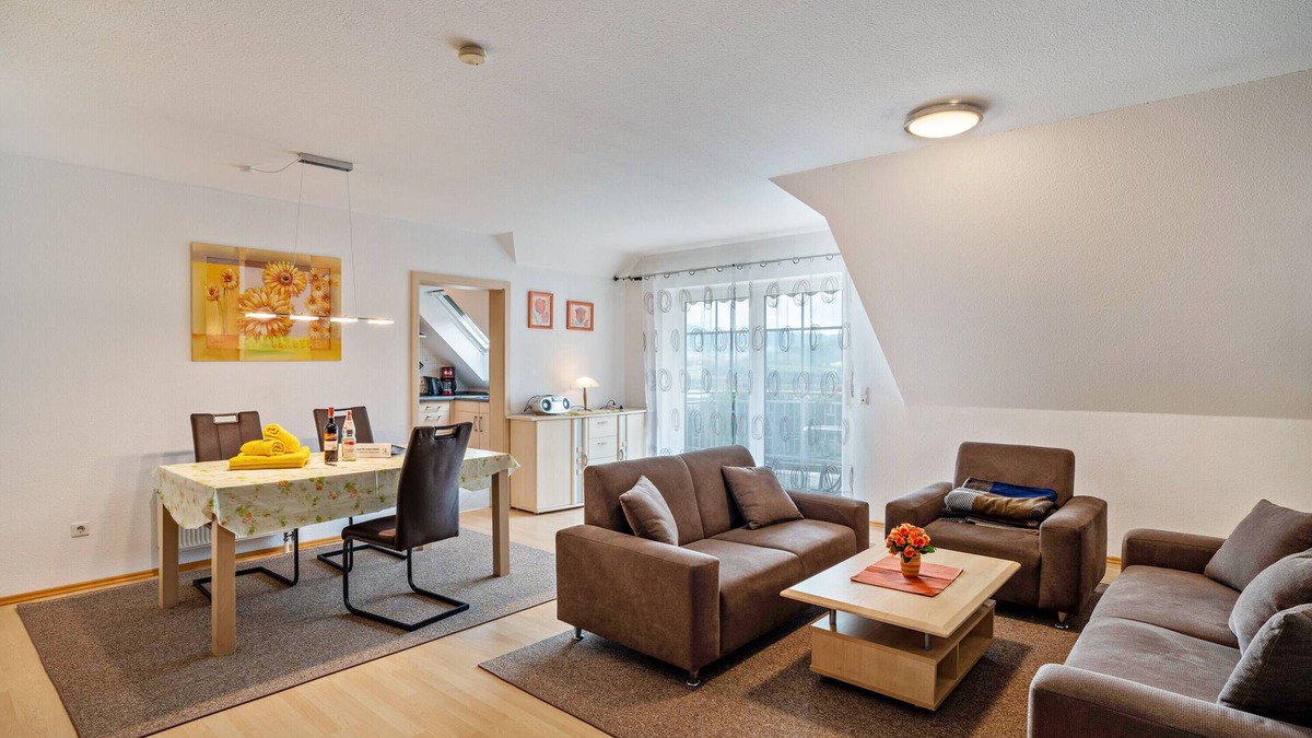 Lautenbach Apartment | Apartment 'Ferienwohnung 1 Og - Rechts with Mountain View and Wi-Fi