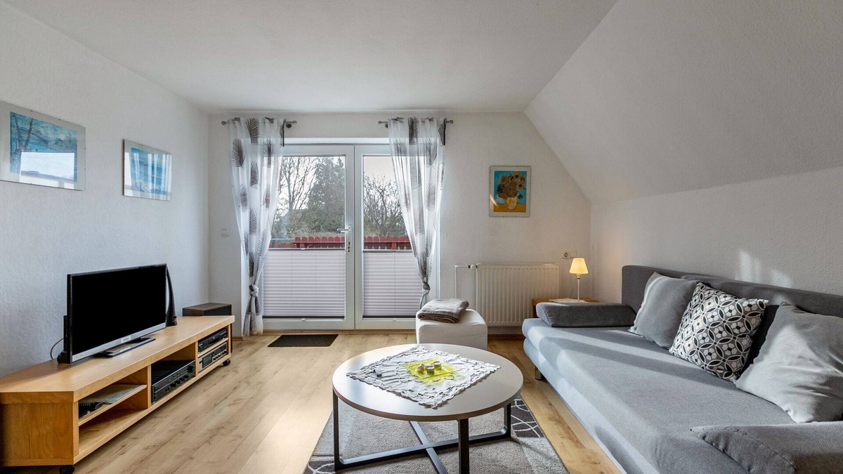 Kappeln Apartment | Apartment 'Ferienwohnung Kappeln - Kiekut 11' with Balcony and Wi-Fi