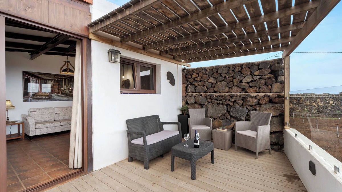 Las Puntas Apartment | Apartment 'Finca Wapa - Gárgola' with Sea View, Wi-Fi and Air Conditioning