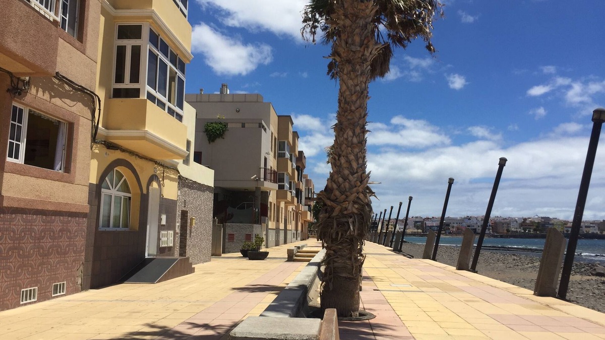 Playa de Arinaga Apartment | Apartment first line on the sea. Perfect to visit Gran Canaria