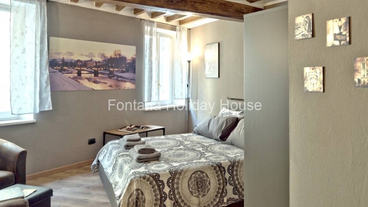 Parma City Centre Apartment | Apartment Fontana holiday house in Parma