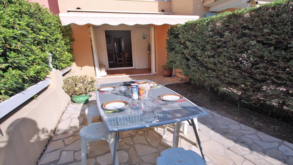 La Nartelle Apartment | Apartment for 4 people - Air conditioning - Near beach Nartelle - Sainte Maxime - Ranked 2*