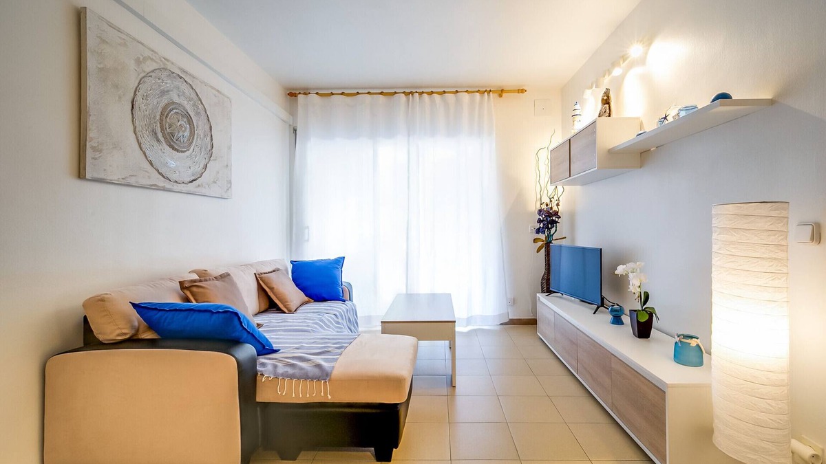 Blanes Apartment | Apartment for 5 people, community pool 5 minutes from the beach and the promenade of Blanes, free wifi, air-conditioned living room. Vivalidays Edurne.