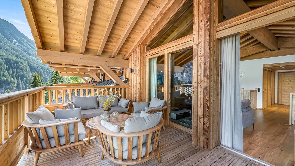 Courchevel Villa | Apartment Nougat - Four Bedroom Villa, Sleeps 9
