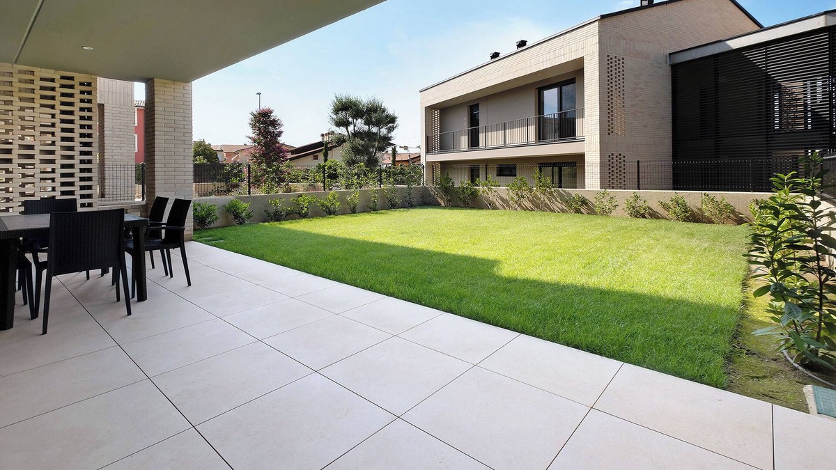 Peschiera del Garda Apartment | Apartment Garden Borgo Secolo with Private Garden & Wi-Fi