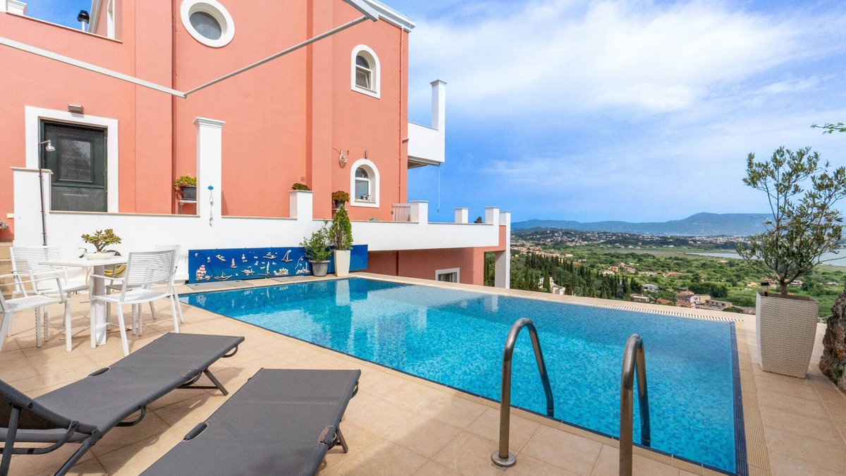 Perama Apartment | Apartment 'Geomarhouse 2' with panoramic view, Wi-Fi and Air Conditioning