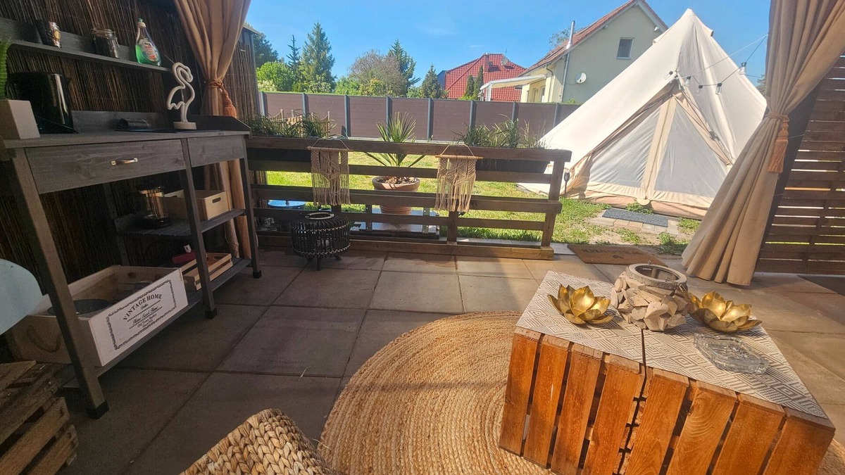 Werder Apartment | Apartment 'Glampingzelt Mit Eigenem Garten' with Private Terrace, Private Garden and Wi-Fi