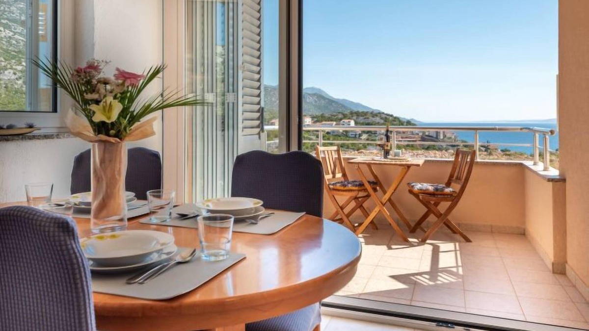Cesarica Apartment | Apartment Golub by Interhome