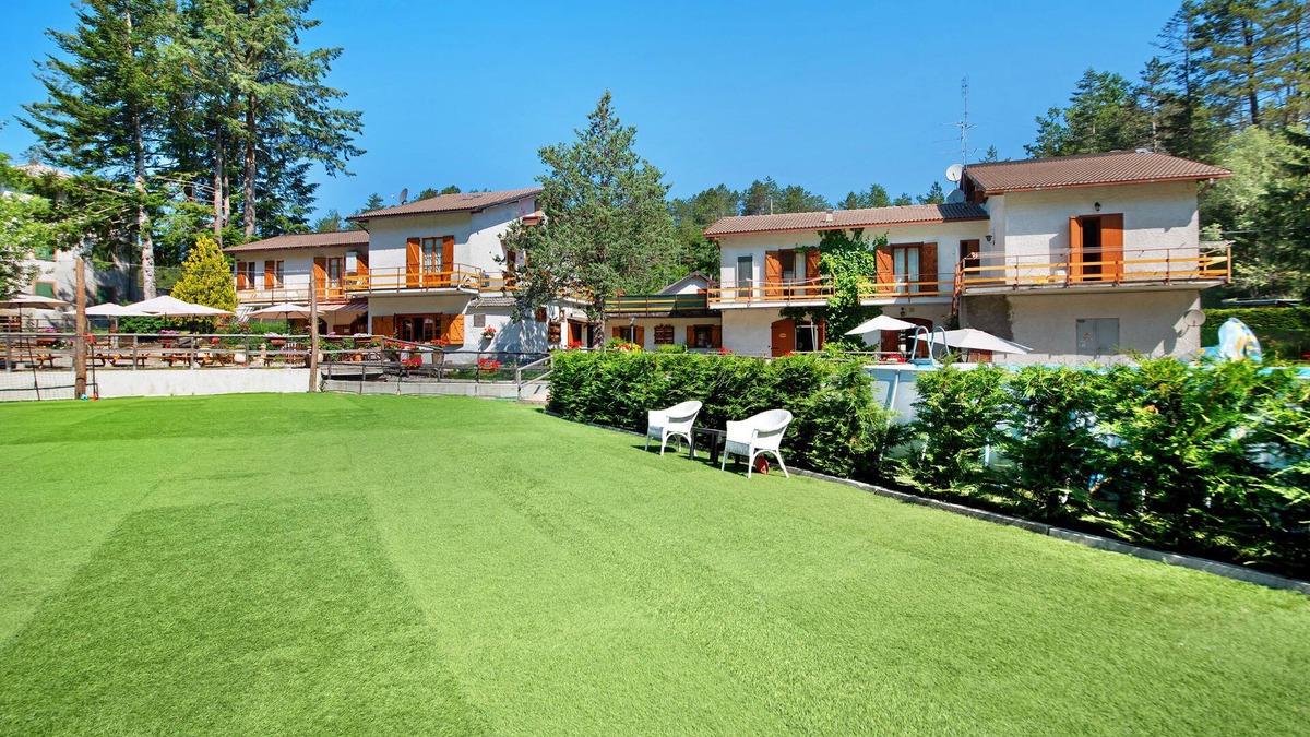 Borzonasca Apartment | Apartment 'Green Riviera - Angolino dei Pini' with Mountain View