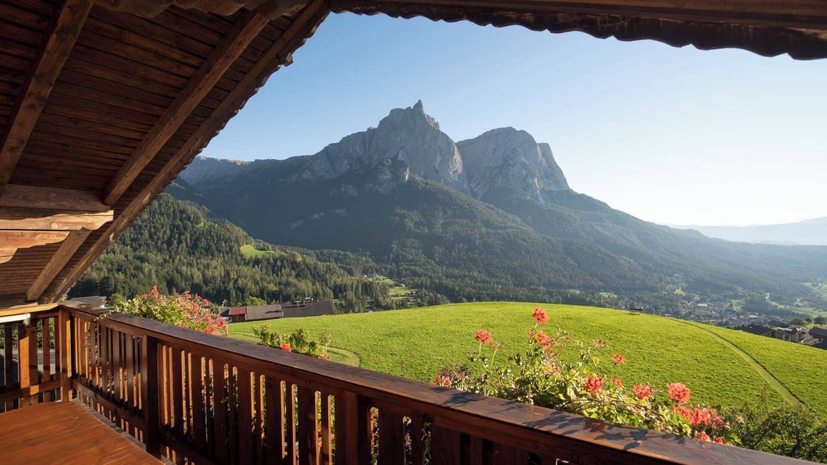 Castelrotto Apartment | Apartment 'Gschtraffhof Panorama' with Mountain View, Shared Pool and Wi-Fi