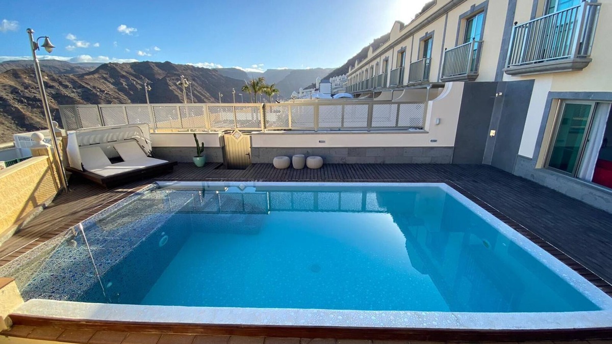 Puerto Rico Apartment | Apartment "Happy Dreamer" with Large Pool, Mountain Views & Wi-Fi