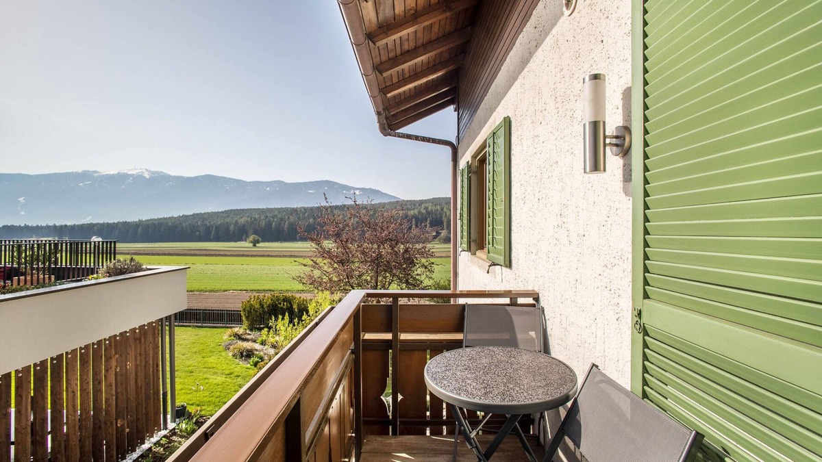 Pfalzen Apartment | Apartment 'Haus Rieder Paul 2' with Mountain View, Shared Garden and Wi-Fi